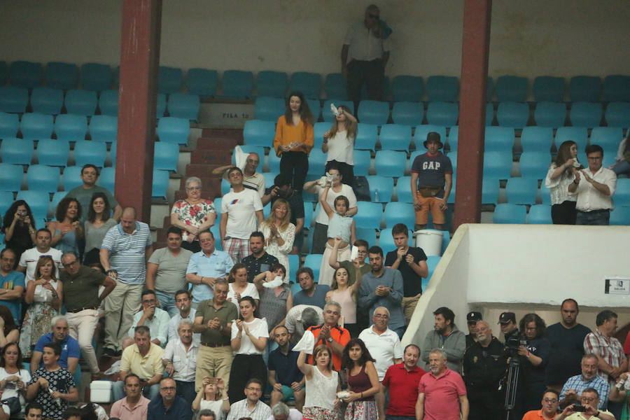 Las mejores imágenes de la corrida de toros de Fiestas de San Juan y San Pedro (II)