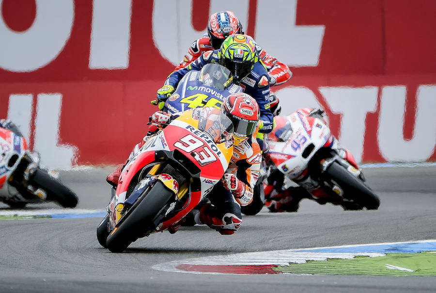 El español Marc Márquez entró tercero en la carrera de MotoGP, por detrás de Rossi y Petrucci. 