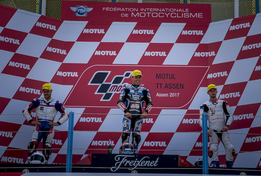 Fenati, Canet y McPhee, en el podio de Assen. 