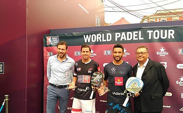 Navarro y Gutiérrez, junto al alcalde de Valladolid. 