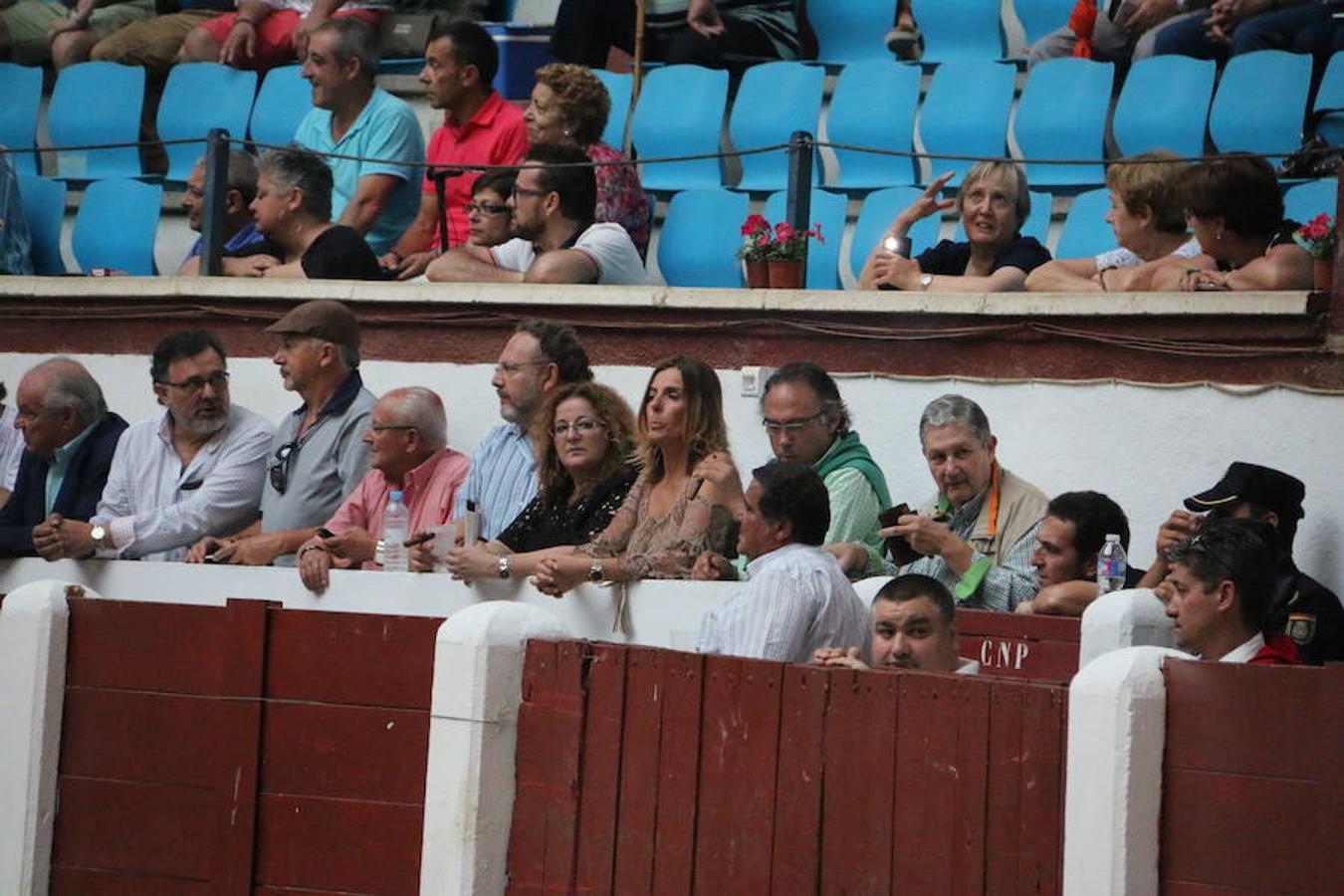 Las mejores imágenes de la corrida de toros de Fiestas de San Juan y San Pedro