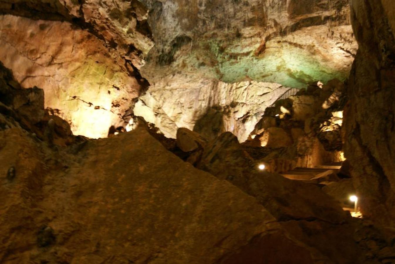 La Cueva de Valporquero, la joya leonesa