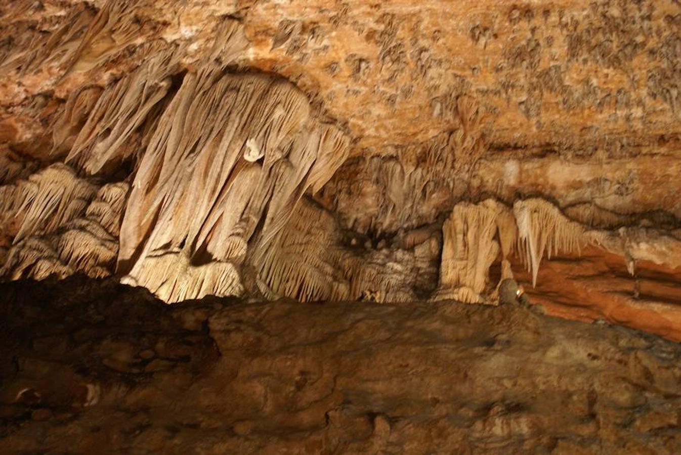 La Cueva de Valporquero, la joya leonesa