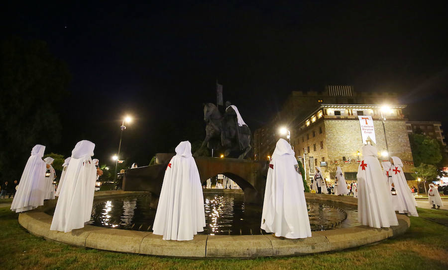 La imposición de la capa y la Quiebra de Luna estrenan las celebraciones de la Noche Templaria