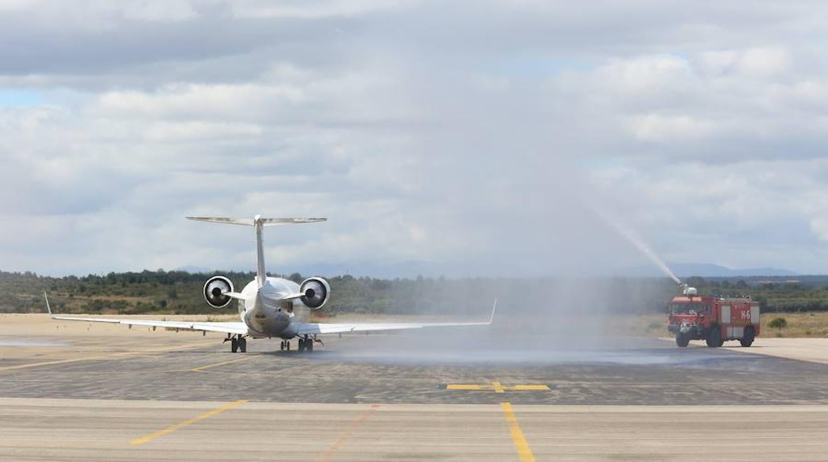 Presentación de la campaña de verano de vuelos desde el Aeropuerto de León