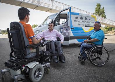 Imagen secundaria 1 - El &#039;coche fantástico&#039; para grandes discapacitados