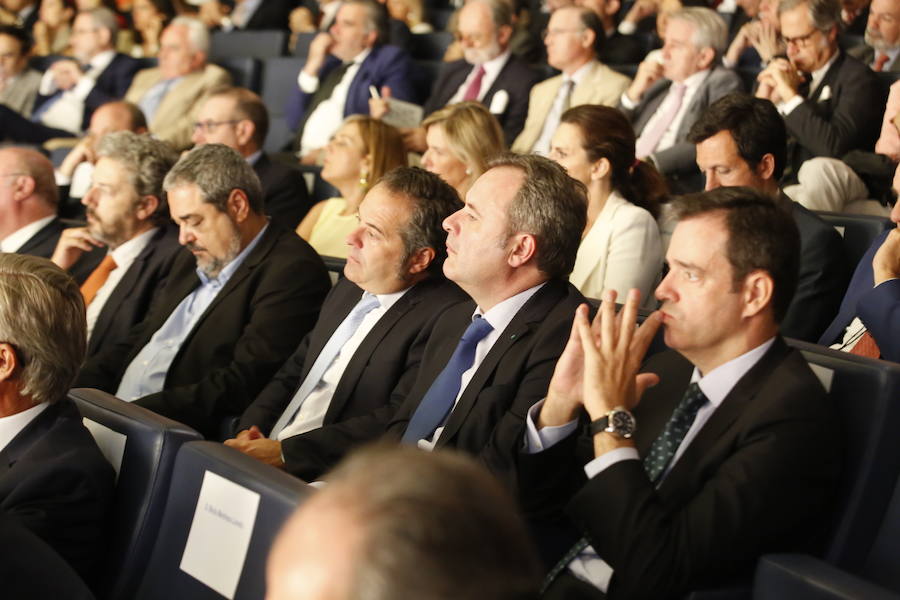 Los tres expresidentes exponen su visión sobre los retos que superó España en el pasado y los que afronta en la actualidad.