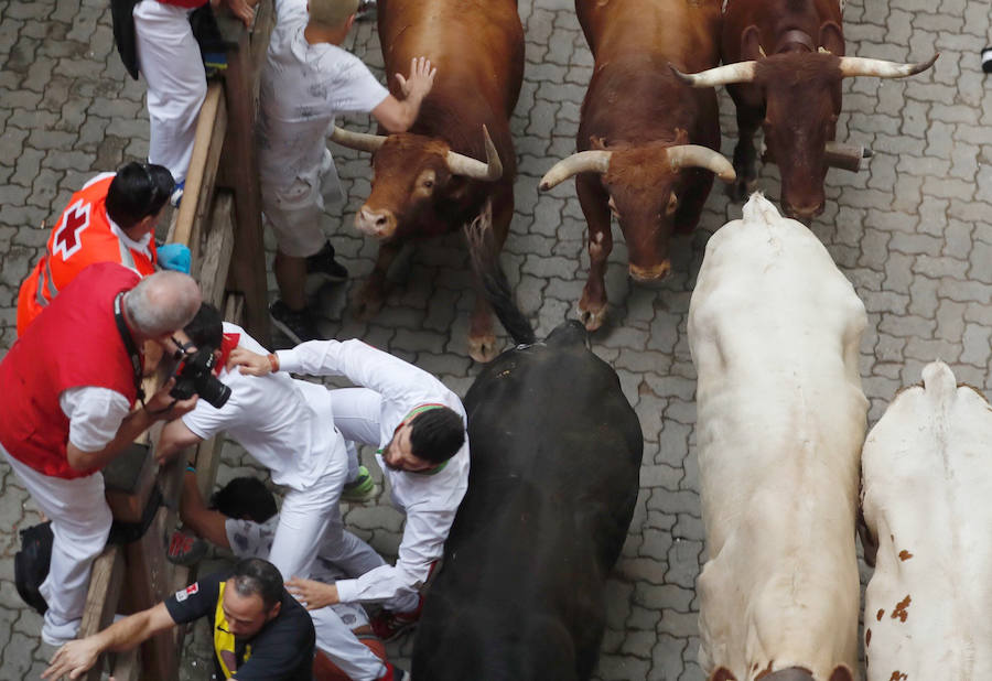 Los toros de la ganadería de Jandilla han corrido el encierro más rápido de los Sanfermines, con una duración de dos minutos y doce segundos, y sin heridos por asta.