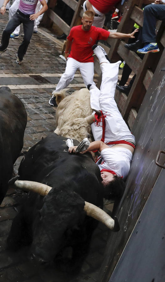 Los toros de la ganadería de Jandilla han corrido el encierro más rápido de los Sanfermines, con una duración de dos minutos y doce segundos, y sin heridos por asta.