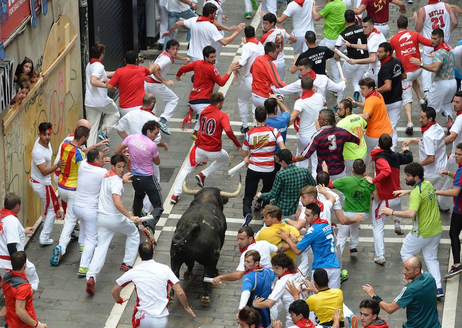 Los Nuñez del Cuvillo dejan dos heridos por asta de toro y seis contusionados.