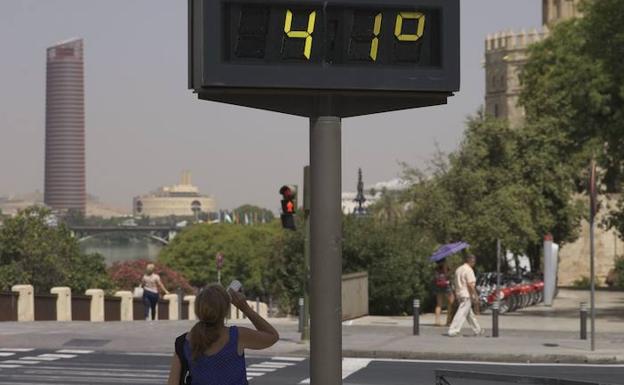 Aviso por calor en Sevilla. 