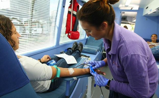 Imagen del autobús de hemodonación de la Junta de Castilla y León