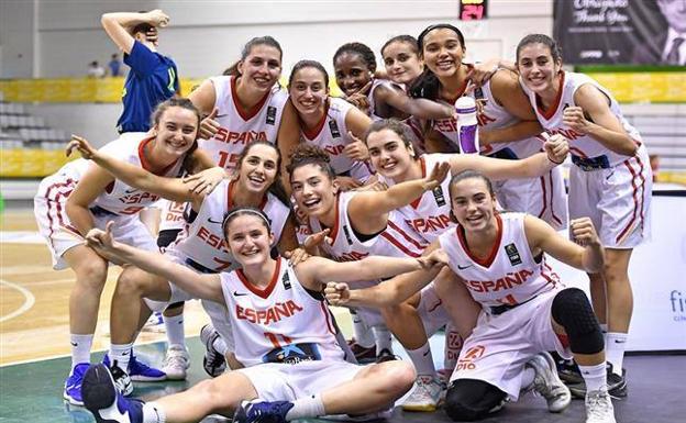 Las integrantes de la selección española de baloncesto sub-20. 