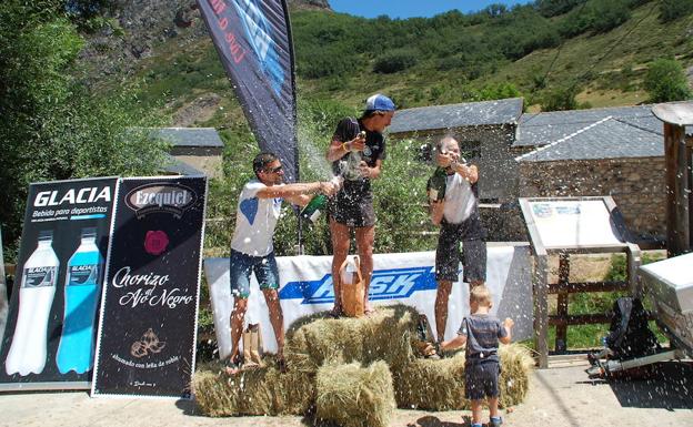 Podium de la prueba. 