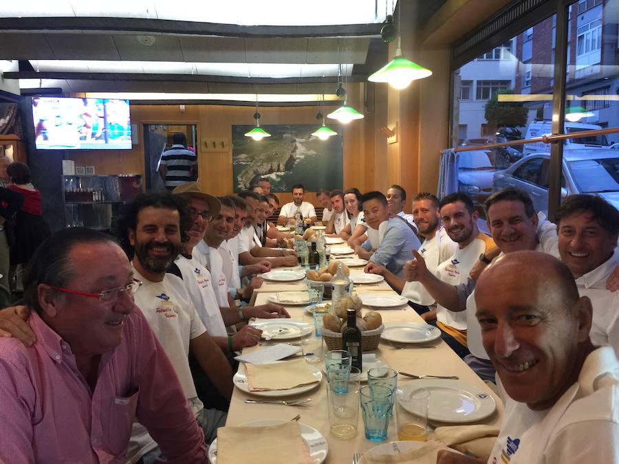 Reencuentro en Gijón de la Patrulla Águila con Alauto y con Quini como maestro de ceremonias