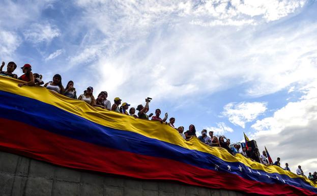 Protesta de opositores venezolanos. 