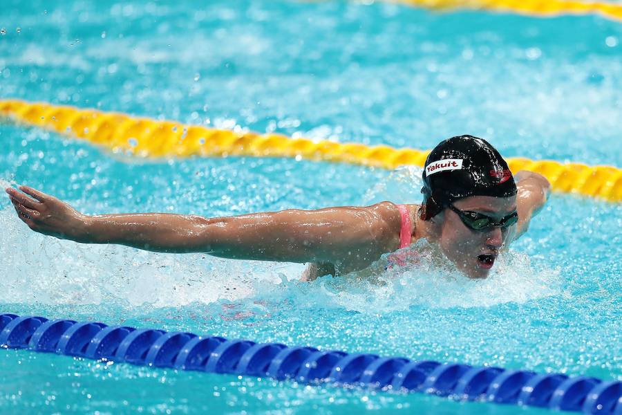 La española ha logrado la medalla de oro en los 200 mariposa, prueba de la que ya era campeona olímpica y europea. 