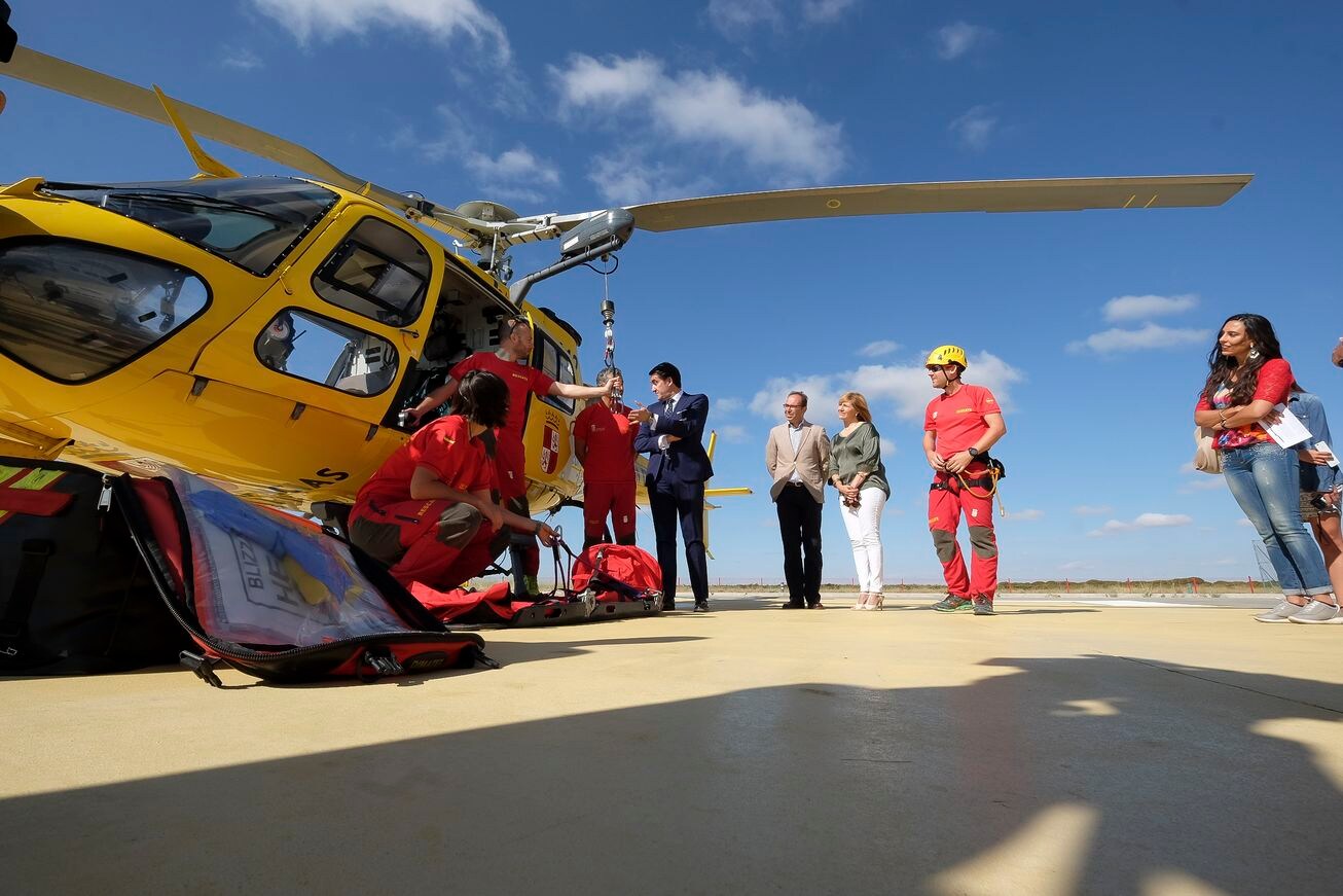 El Grupo de Rescate y Salvamento ha realizado más de 30 intervenciones en lo que va de año | Su principal 'arma', un helicóptero AS-350 B3 PLUS diseñado para operaciones en montaña