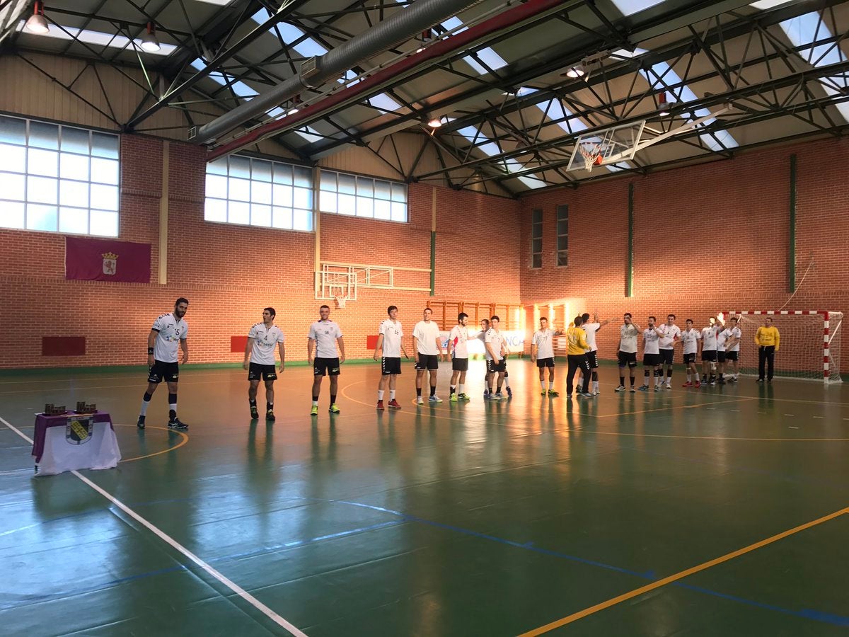 El Abanca Ademar arranca la pretemporada ganando