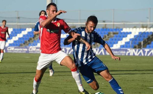 Fran Cruz, en un amistoso contra el Murcia.