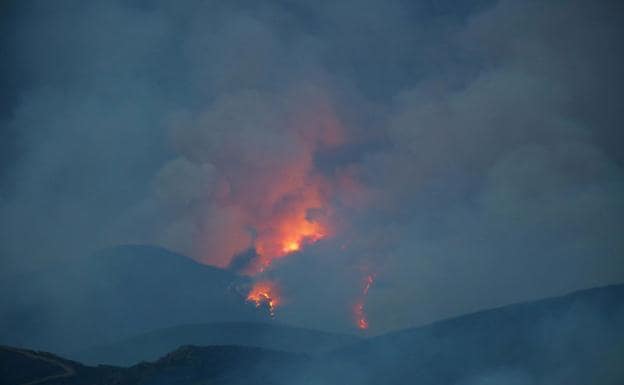 Imagen del incendio, este miércoles.