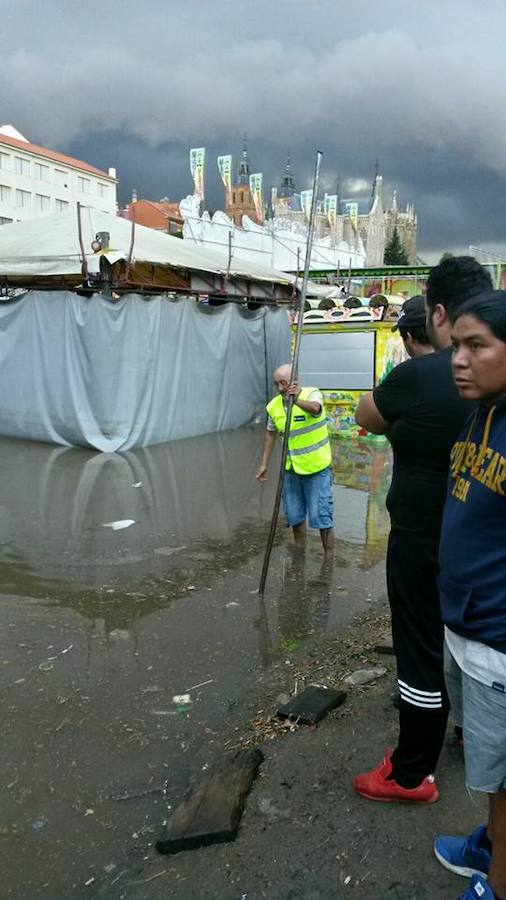 Aparcamiento de Astorga tras la tormenta