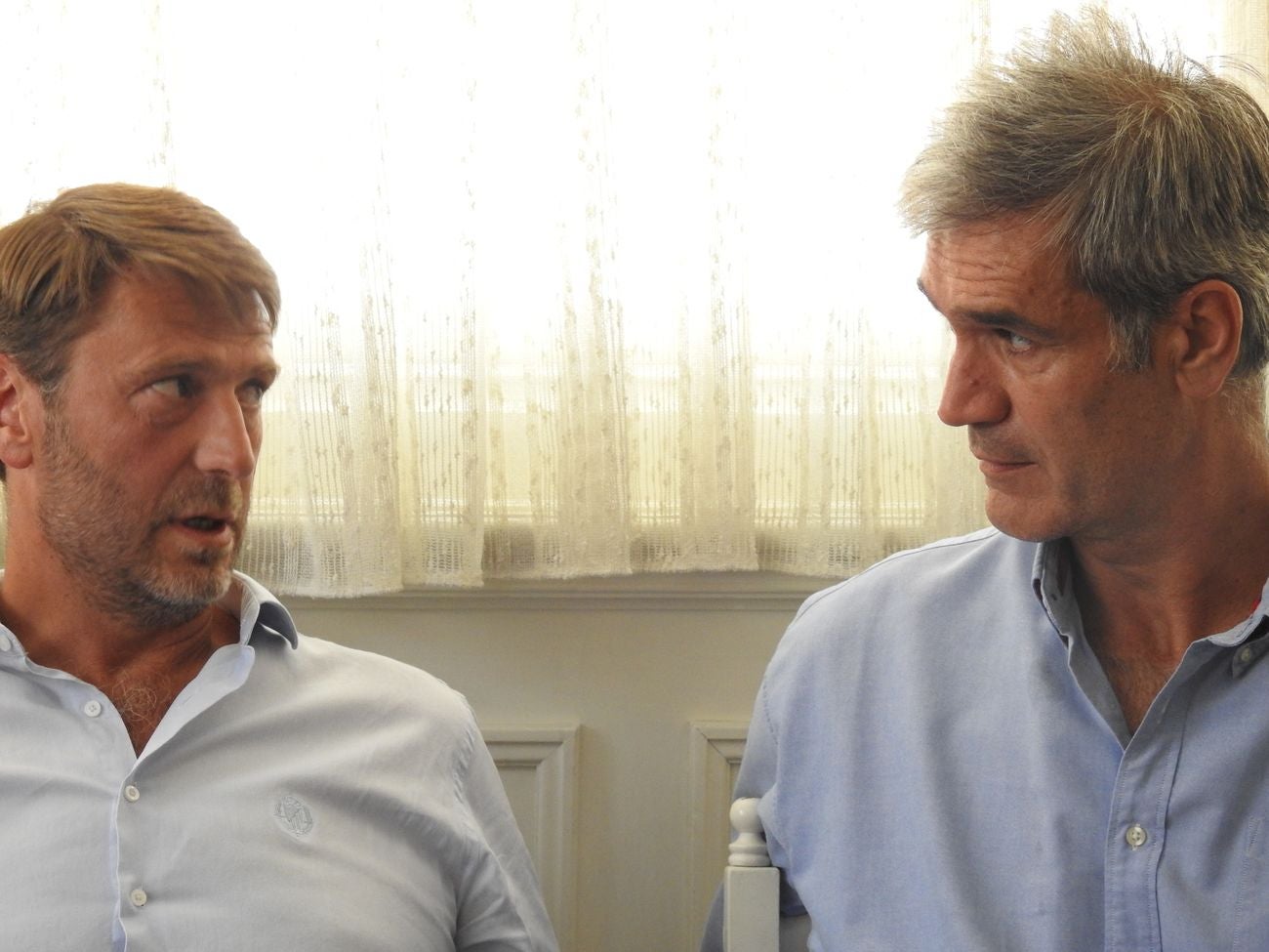 leonoticias y El Norte citan en la misma mesa a los responsables de Cultural y Valladolid. Antonio Martín, José Lasa, Felipe Llamazares, por la Cultural, y Carlos Suáres, presidente del Valladolid, conversan sobre el encuentro de este domingo