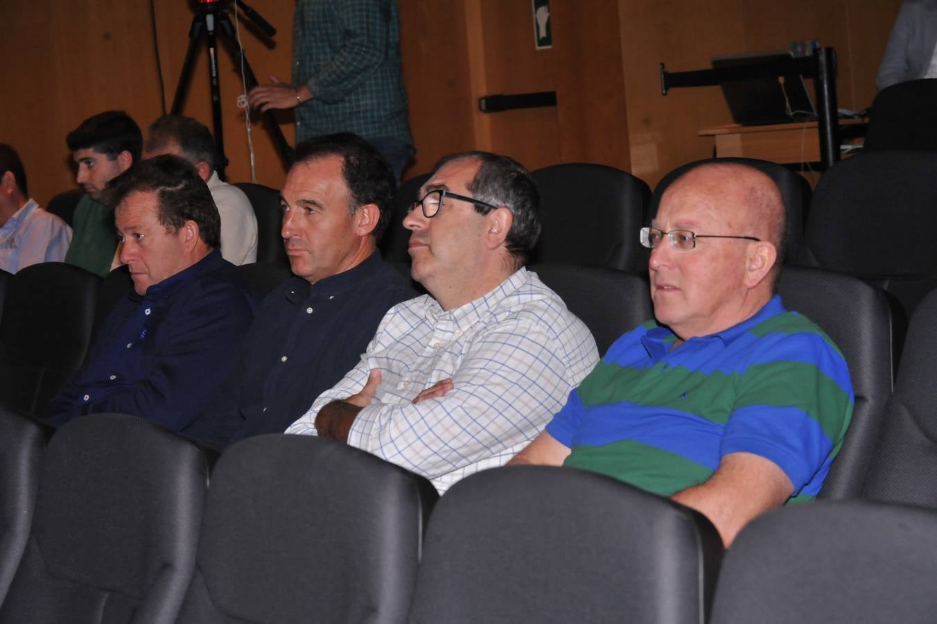 El comisario europeo de Acción por el Clima y Energía, Miguel Arias Cañete, y la ministra de Agricultura, Ganadería, Pesca y Medio Ambiente, Isabel García Tejerina, inauguran la jornada