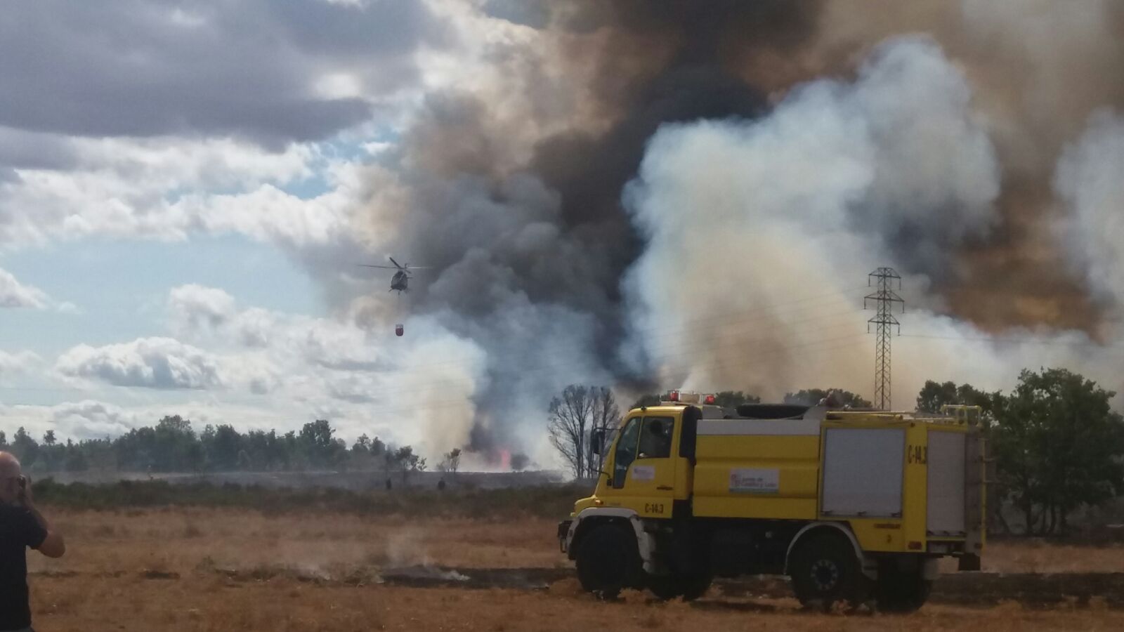 Incendio en el alfoz de León