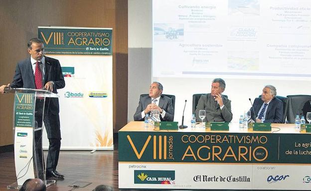 Intervención de Ricardo Angelini (New Holland) en las VIII Jornadas de Cooperativismo Agrario de El Norte de Castilla