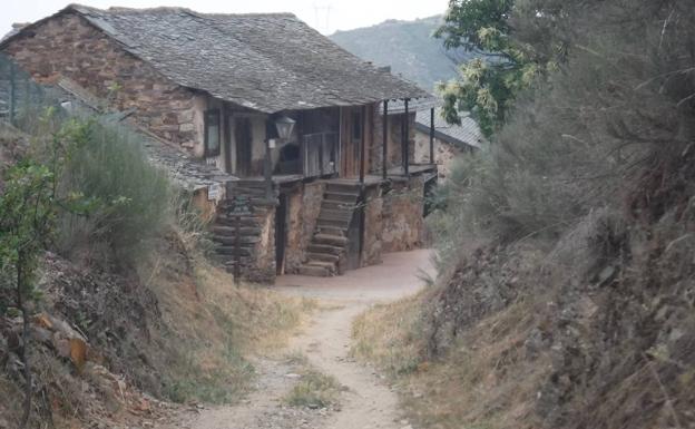 Entrada a Riego de Ambrós.