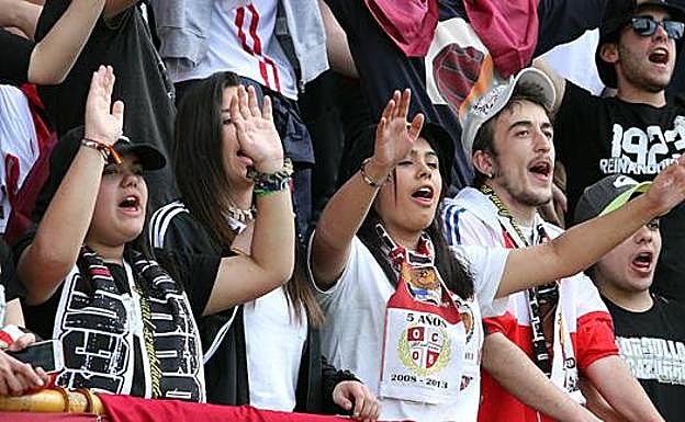 Afición de la Cultural y Deportiva Leonesa.