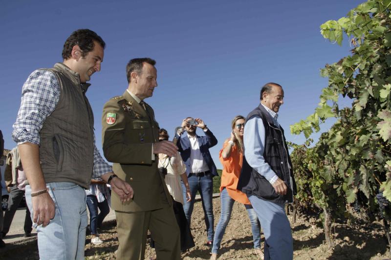 Fotos: El general Manuel Gorjón, embajador de los vinos de Dehesa de los Canónigos