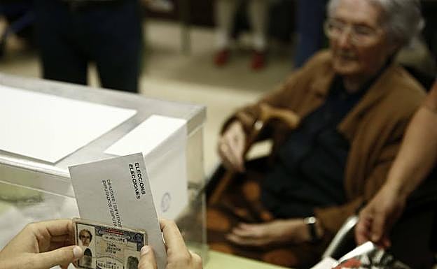 La jornada del 1-O, en imágenes