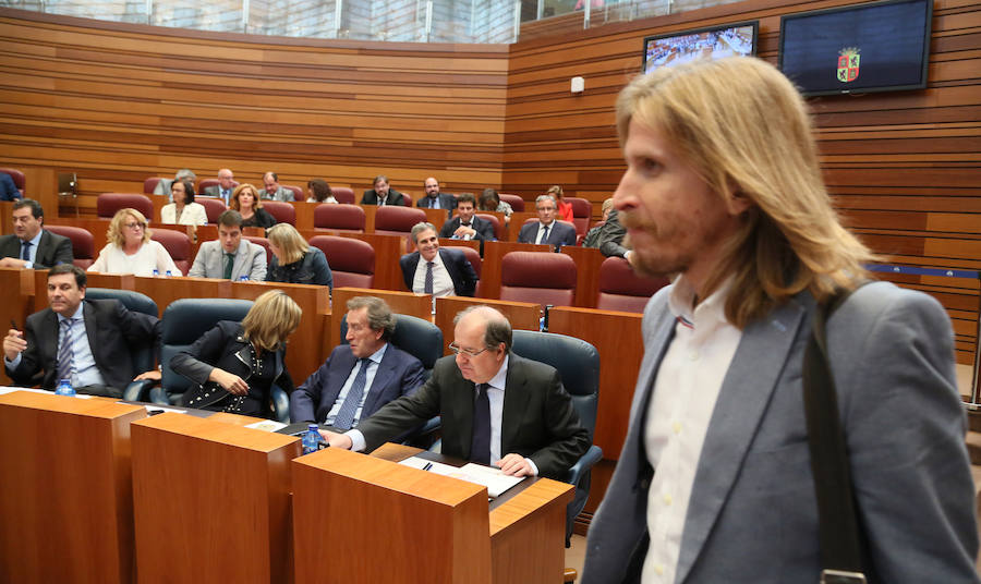 Pleno en las Cortes de Castilla y León