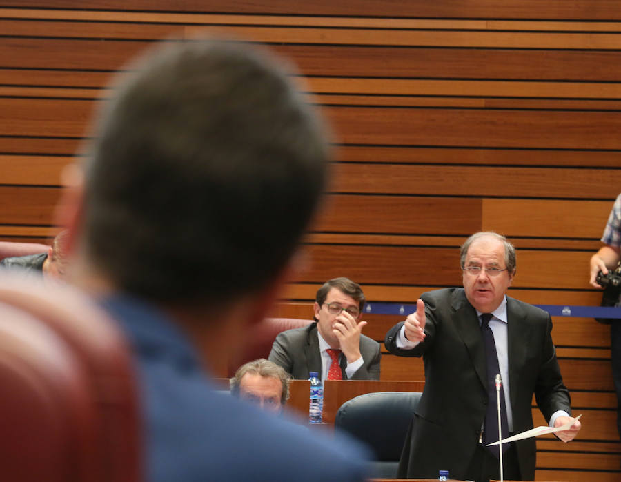 Pleno en las Cortes de Castilla y León