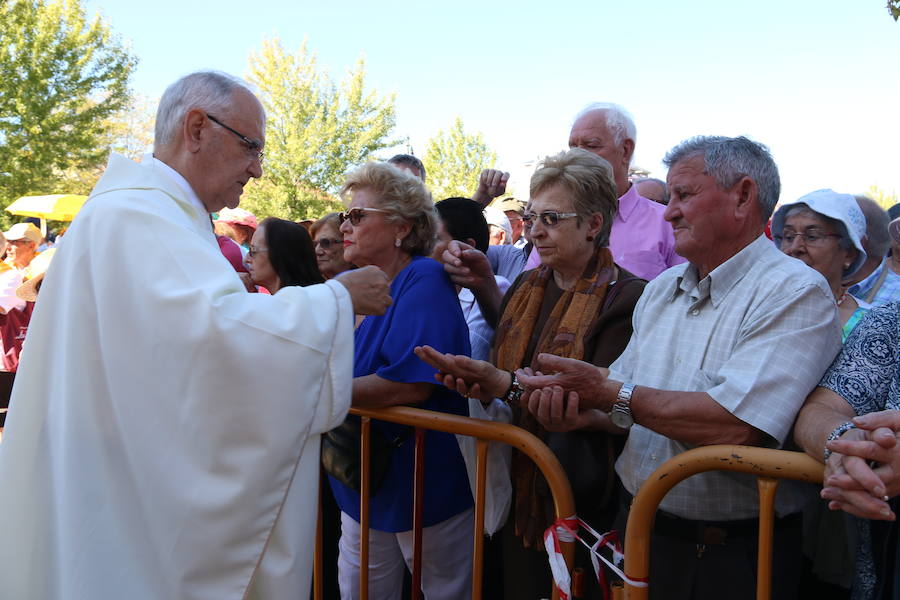 Homilía multitudinaria en La Virgen del Camino