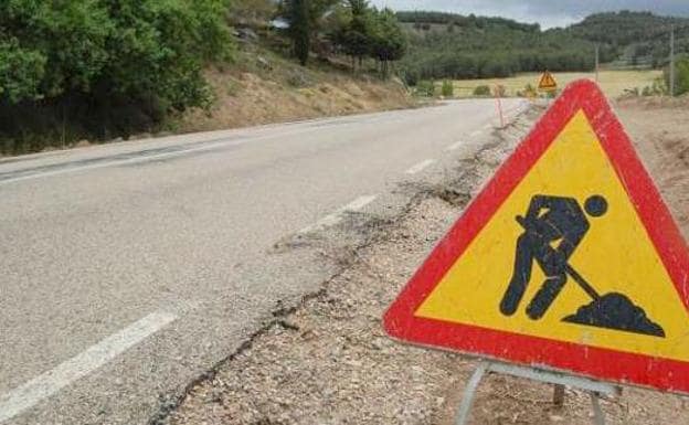 El herido trabajaba como señalista en la obra de una carretera en El Bierzo. 