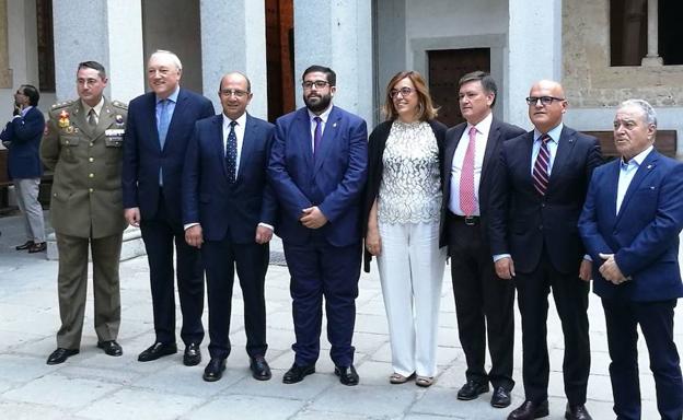 Foto de familia de la conferencia. 