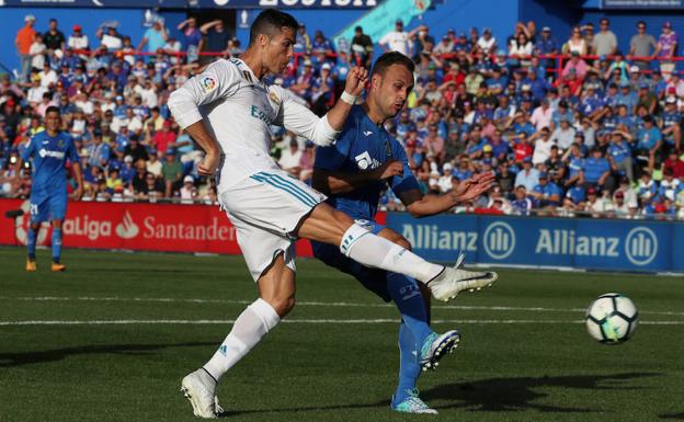 Cristiano marca en los últimos instantes.Reuters