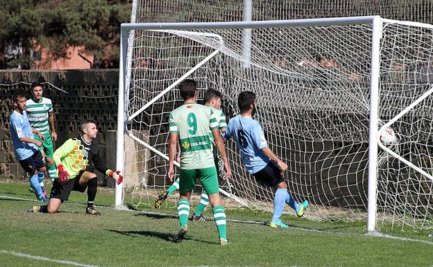 Un lance de un partido de La Virgen.