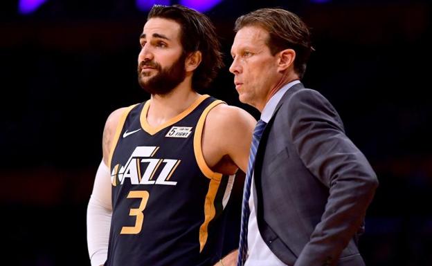 Ricky Rubio, junto a su nuevo técnico, Quin Snyder. 