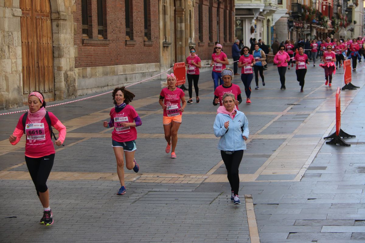 Las mejores imágenes de la V Carrera de la Mujer (I)