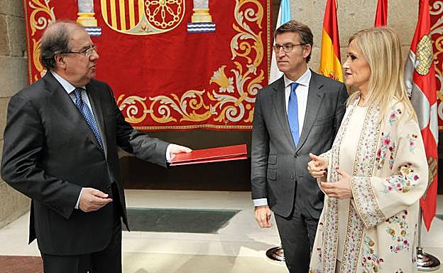 Reunión entre Herrera, Feijoo y Cifuentes.