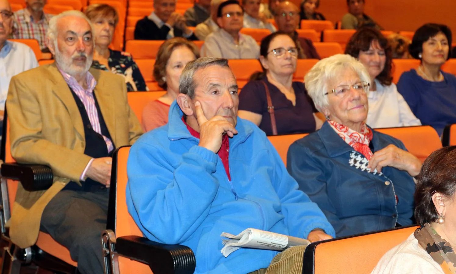 El jefe de Neumología del hospital Clínico de Valladolid habló sobre la 'Prevención y el diagnóstico precoz del cáncer de pulmón