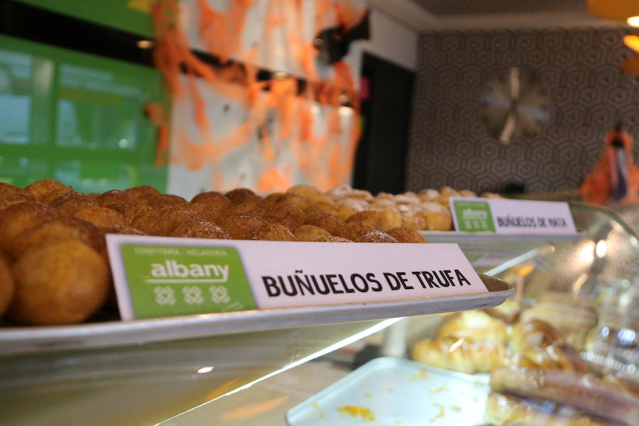 La confitería Albany pone la nota dulce a la festividad de Todos los Santos y Halloween con una variedad de dulces típicos donde no faltan los huesos de santa ni las galletas más divertidas para endulzar estas fechas