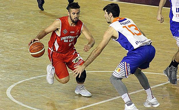 Un lance de un partido de Fundación.