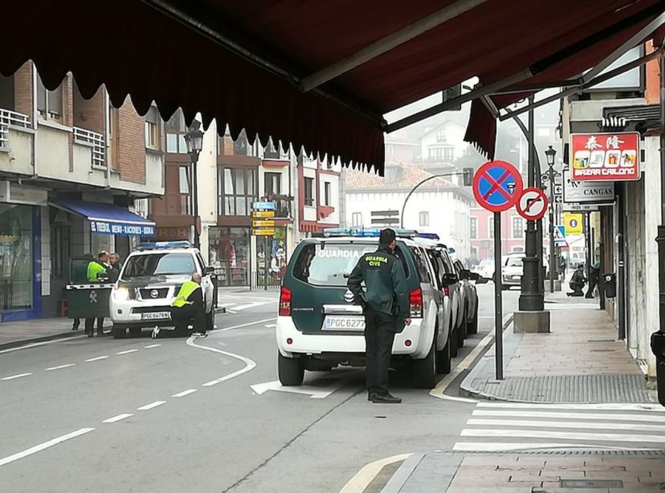 Un Guardia civil herido en un atraco en una sucursal bancaria de Cangas de Onís