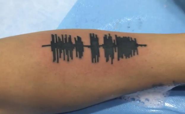 Un ejemplo de uno de los tatuajes de la firma rumana.