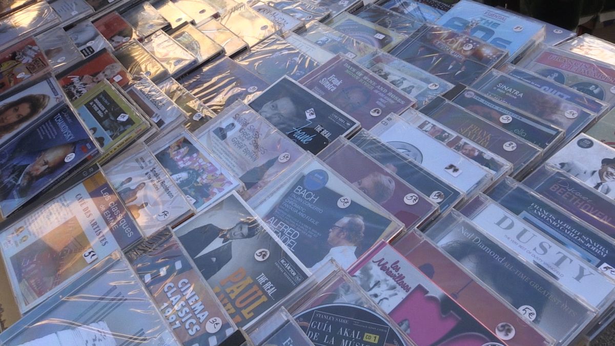 Un mercado para los amantes de las antigüedades